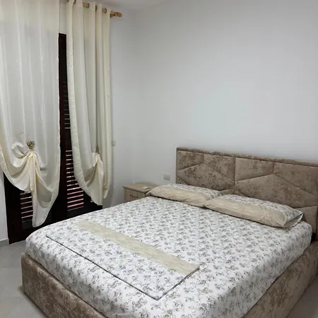 Eraldo ゲストハウス Trajas